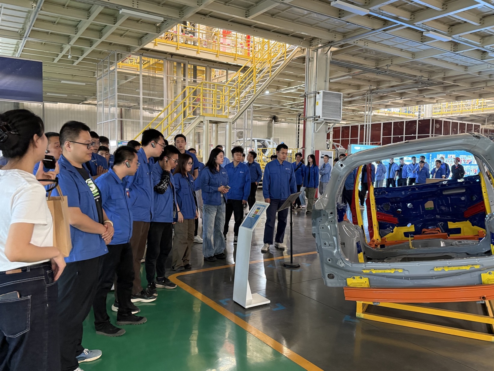 161750037754637396.jpeg 参观2.jpg